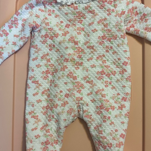 Gently used Laura Ashley Baby 0-3 months one piece footie pajamas - Picture 8 of 9
